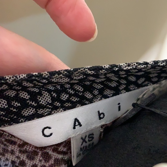 CABI semi sheer ruched top (241) - Picture 8 of 8